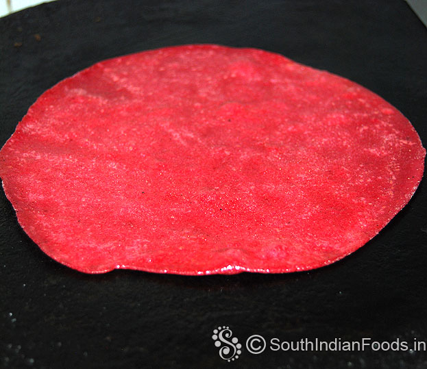 Delicious beet chapati ready, cut off heat, serve hot with raita