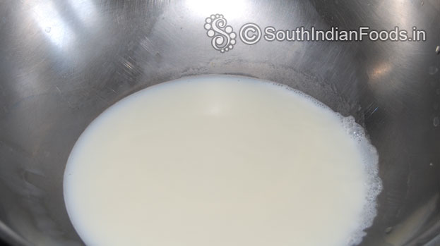 Heat milk in a pan