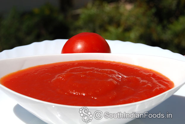 Homemade tomato puree ready, Let it cool