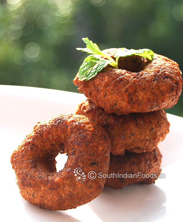 Cowpea medu vada