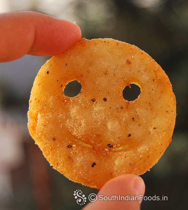 Crispy potato smiels face