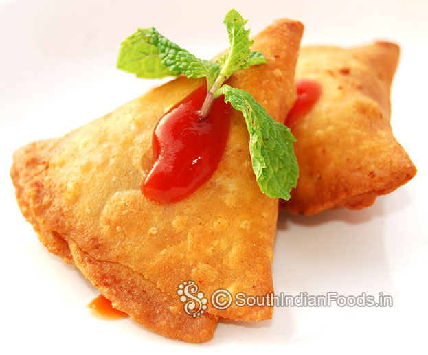 Paneer potato samosa