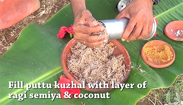 Put ragi semiya in a puttu kuzhal