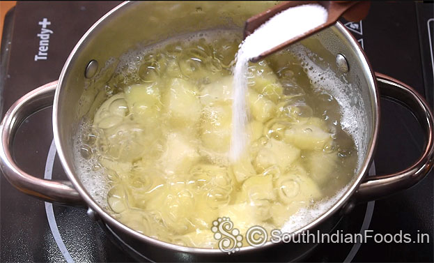 Aloo butter masala step 4