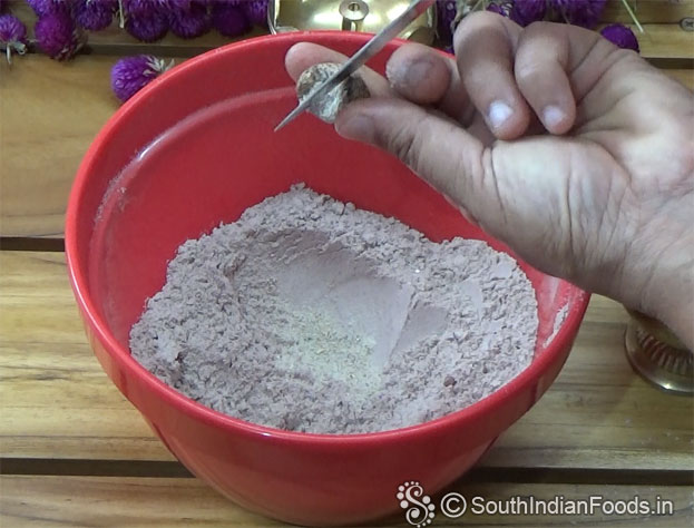 Add nutmeg powder
