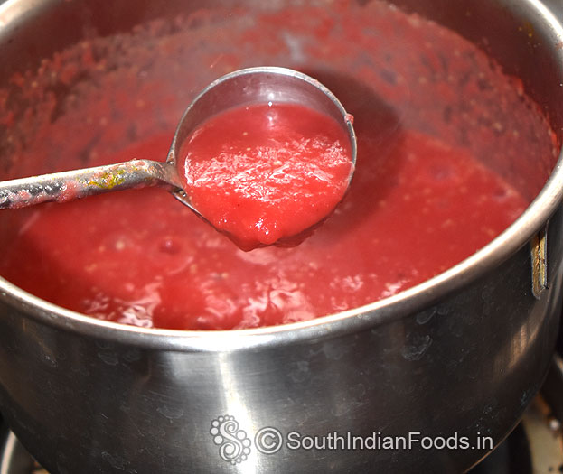 Creamy beetroot soup ready