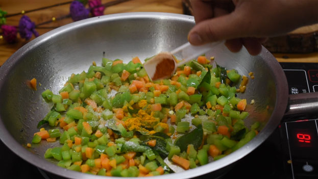 Capsicum carrot rice step 9