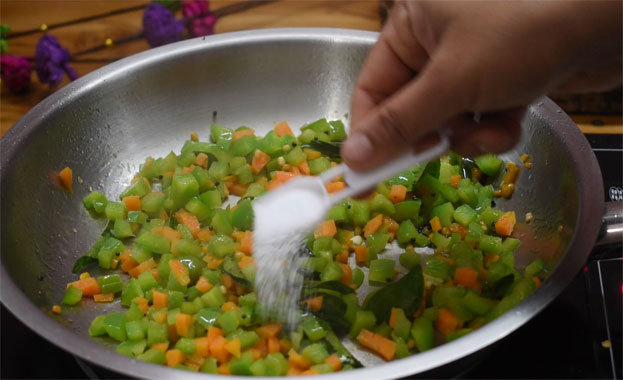 Capsicum carrot rice step 8