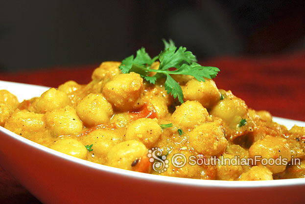 Chickpea masala gravy