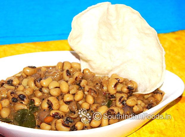 Cow pea in tamarind curry
