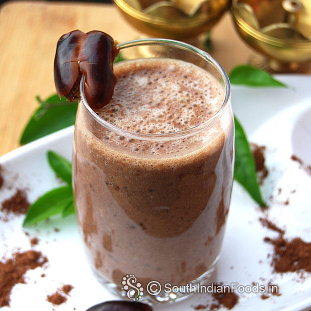 Chocolate banana smoothie with dates