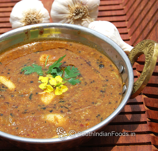 Garlic tamarind curry