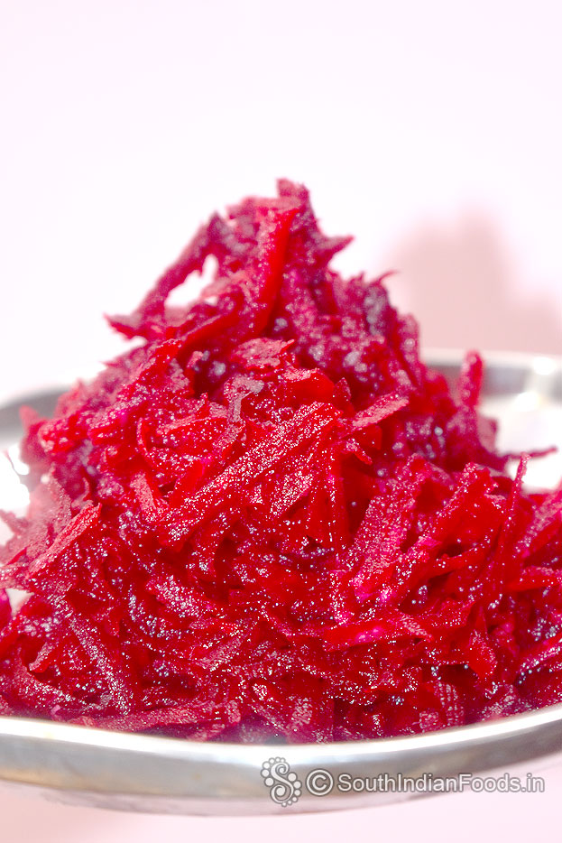 Grated beetroot ready