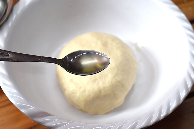 Dough ready, add 1 tbsp oil around the dough
