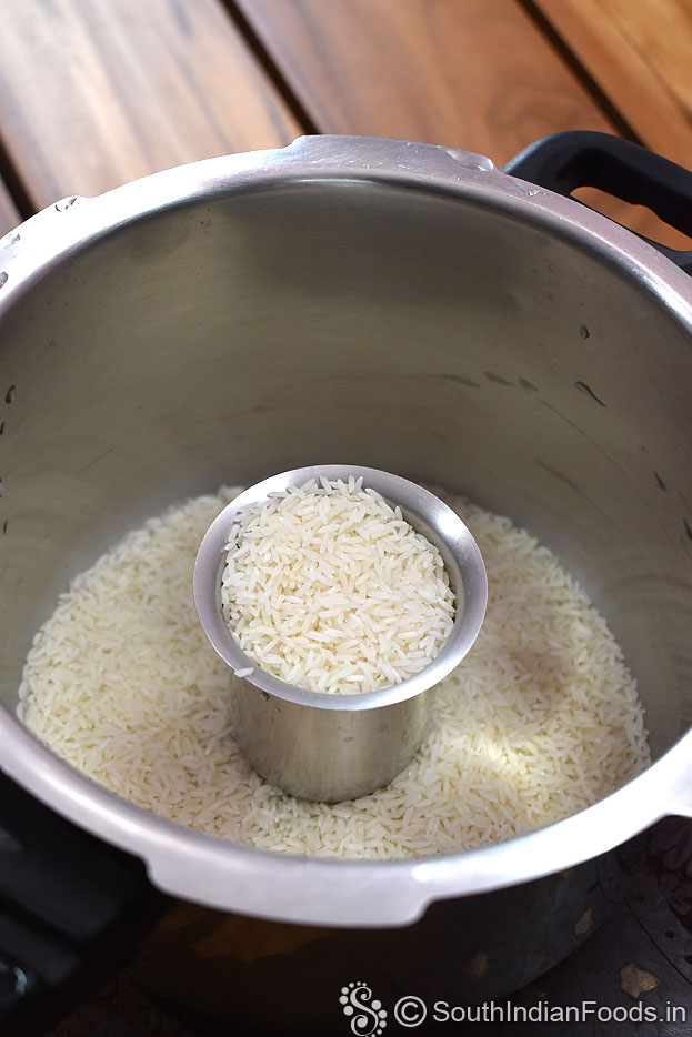 Take 2 cups of kolam rice