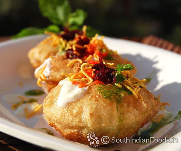 Dahi puri with sev