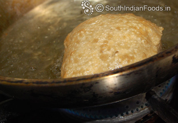 Heat oil, deep fry puris till crisp & golden brown