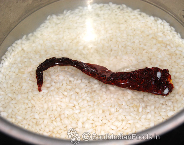 Wash & soak idli rice, dry red chilli for 3 hours