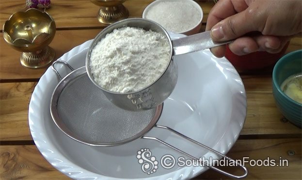In a bowl add all purpose flour / wheat flour