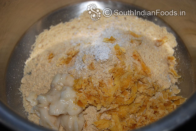 In a bowl add thinai maavu, cardamom powder, jaggery, mashed banana & pinch of salt mix well