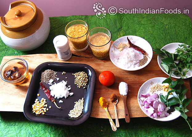 Urundai kuzhambu ingredients