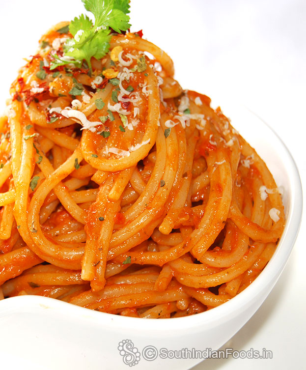 Spagetti in tomato sauce