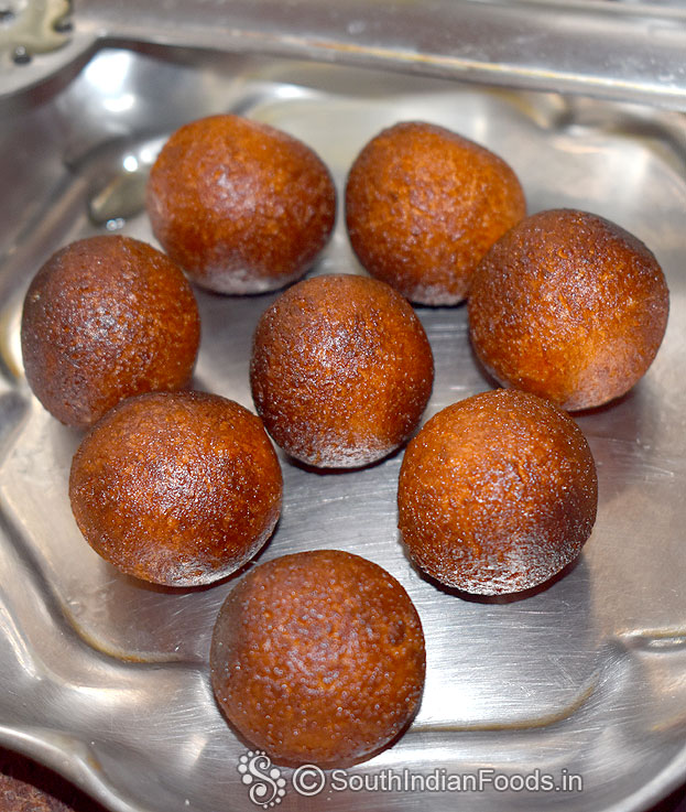 Fried gulab jamun balls ready