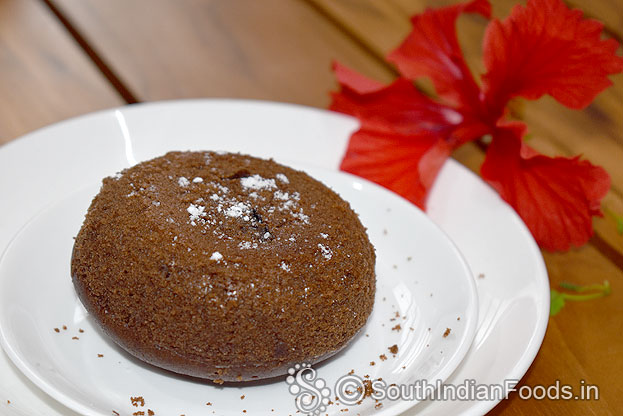 Soft and spongy lava cake ready