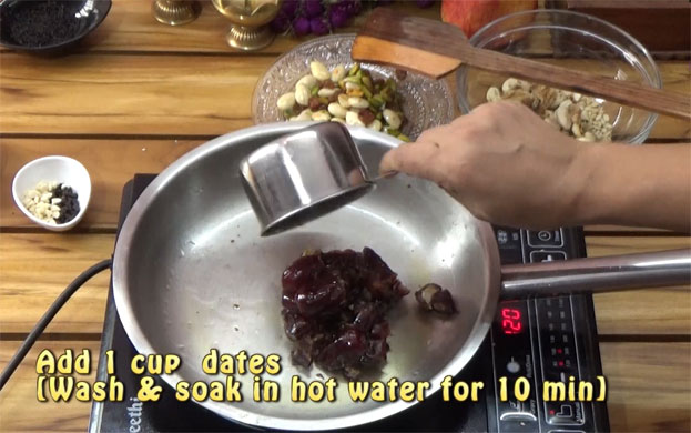 Add dates, saute for 3 min with 1 tbsp ghee