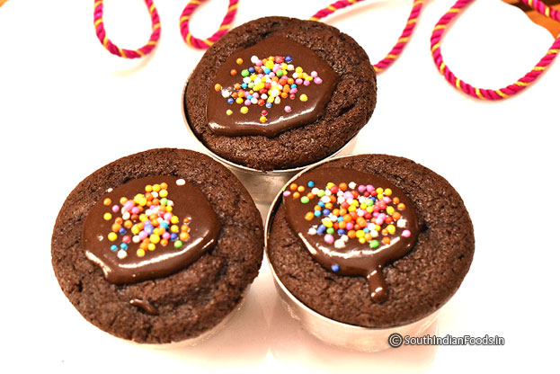 Perfect spongy chocolate muffins