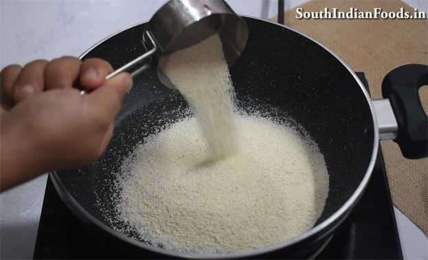 Rava puttu  step 1