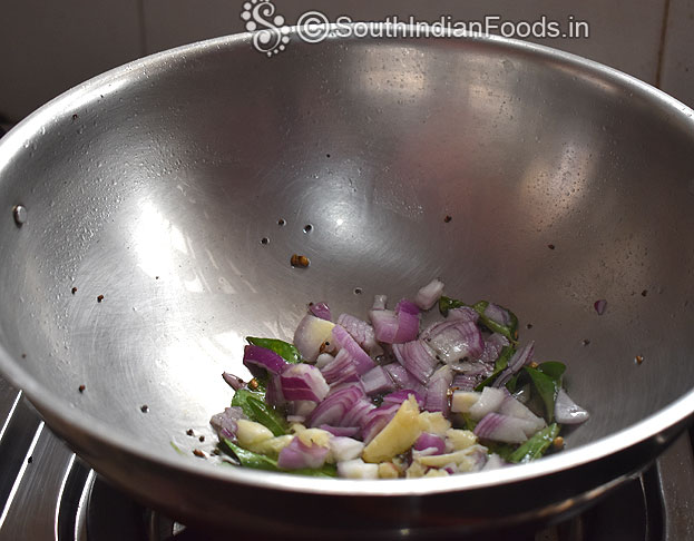 Heat 2 tbsp oil, mustard, urad dal, chana dal, green chilli, garlic, onion, curry leaves