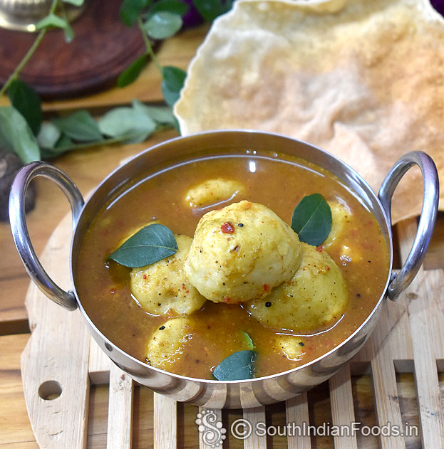Arbi tamarind curry