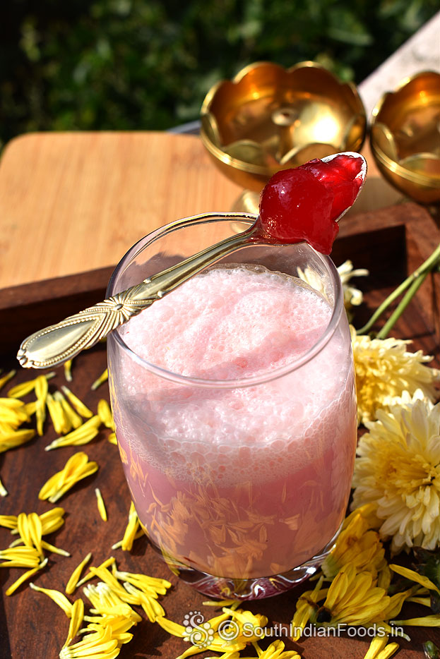 Instant strawberry flavoured lassi
