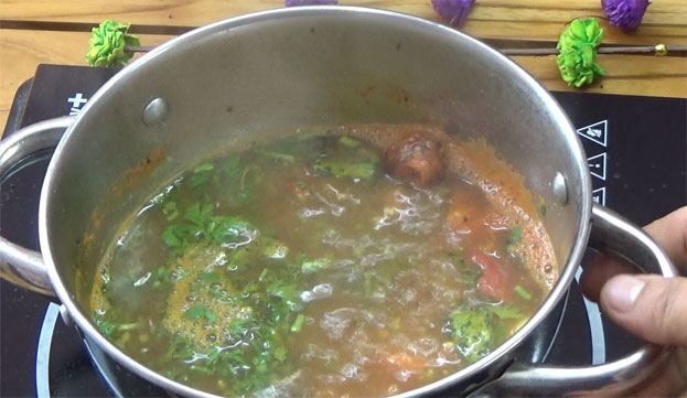 add coriander leaves, cut off heat