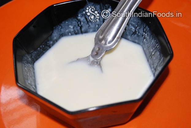 Add curd in a bowl whisk well