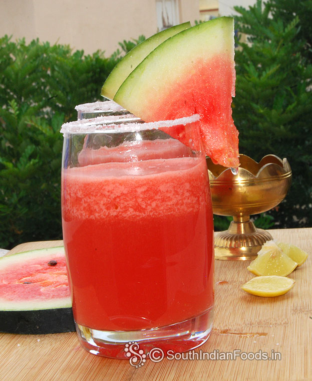 Watermelon juice without sugar